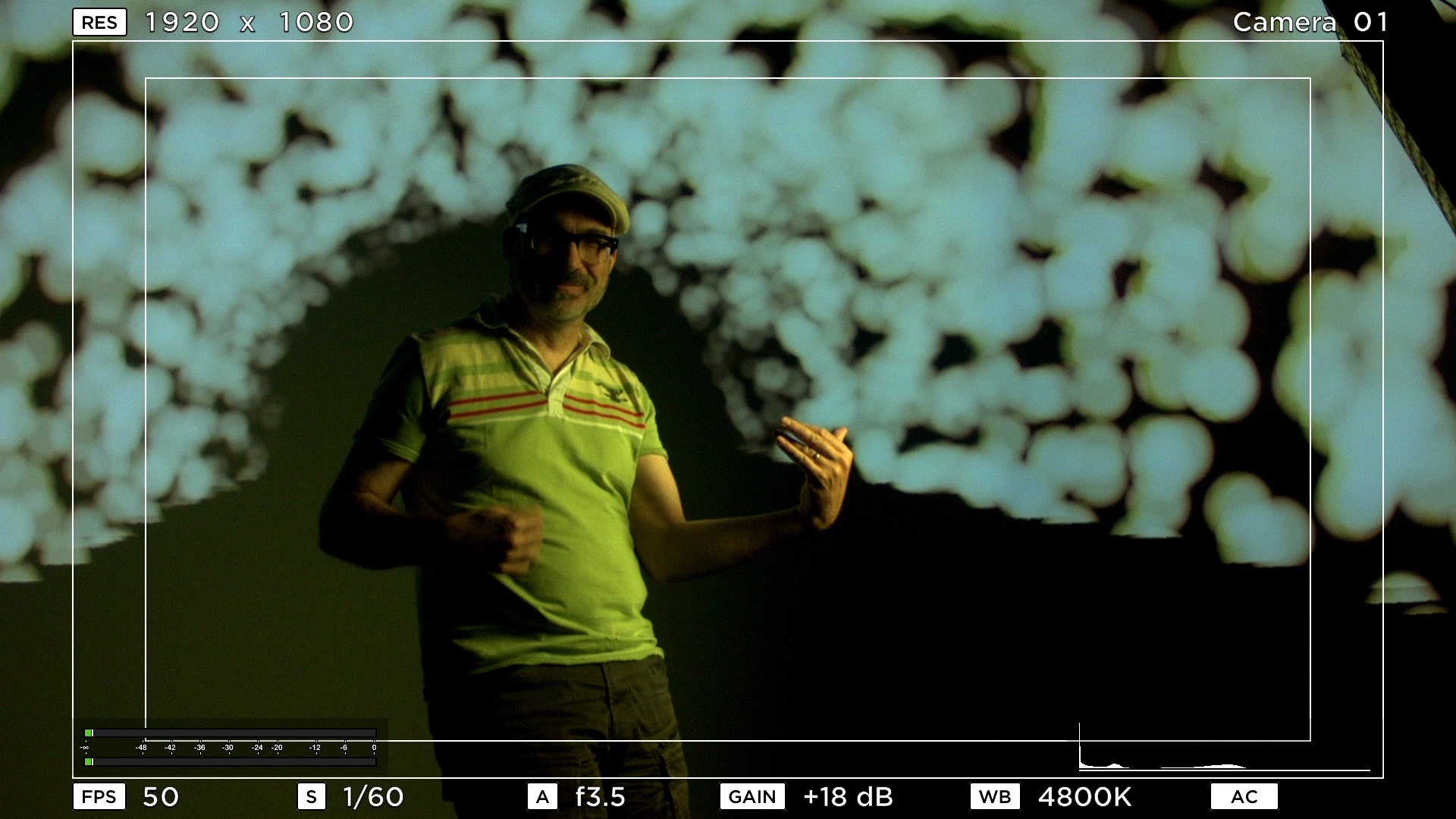 Test stage using fast moving niagara effects in the background.